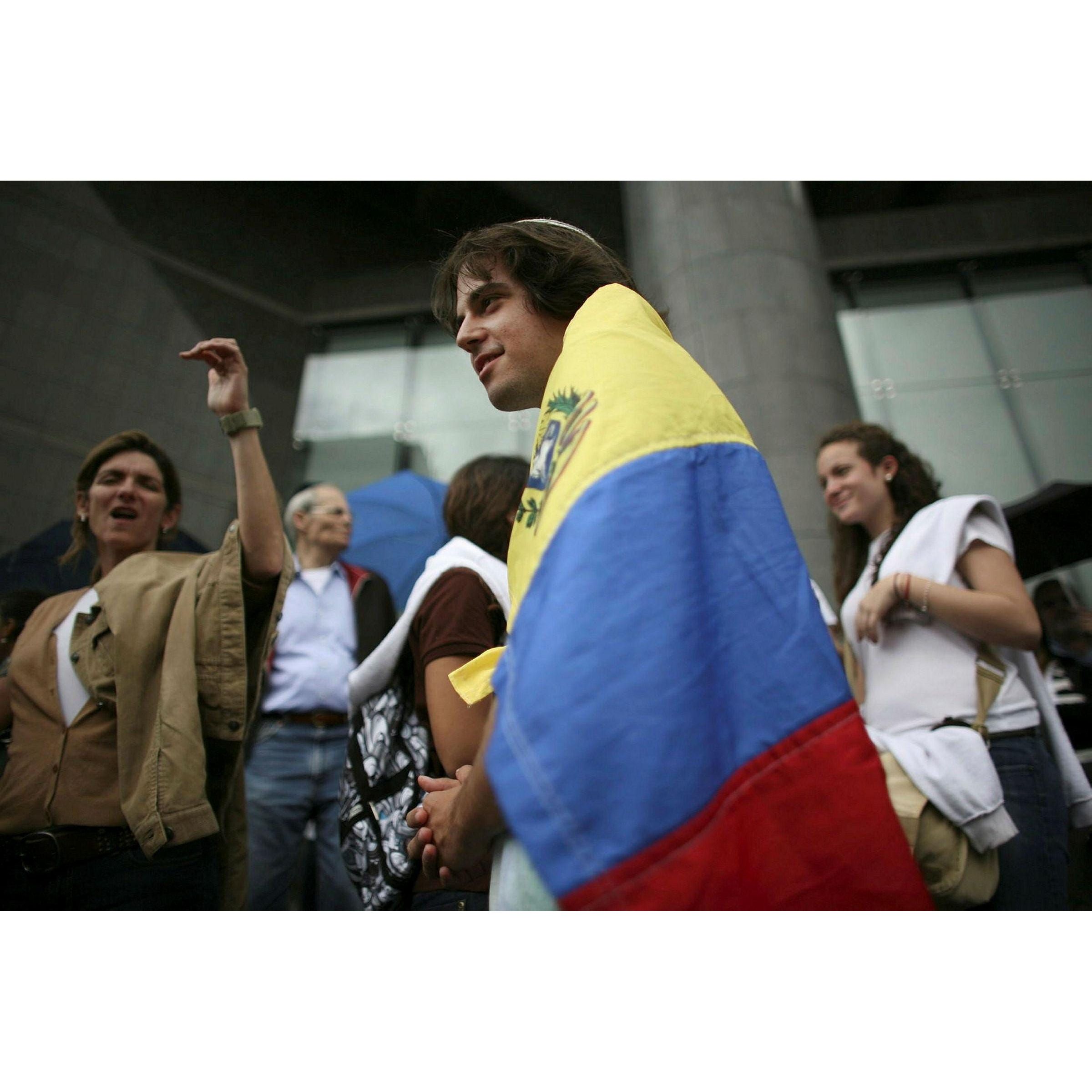 'Good for the Jews': Venezuela's Tiny Jewish Community Is Not Yet Celebrating Maduro's Exit - Jewish World