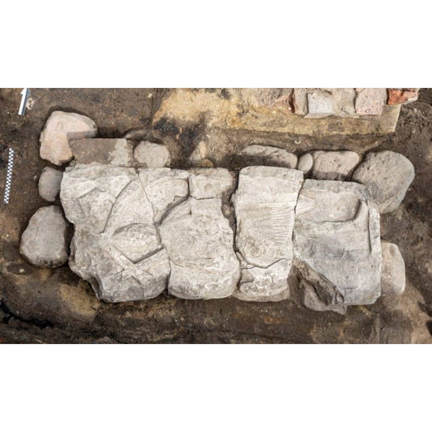 Medieval Knight's Grave Unearthed Beneath Ice Cream Parlor | Ancient Origins