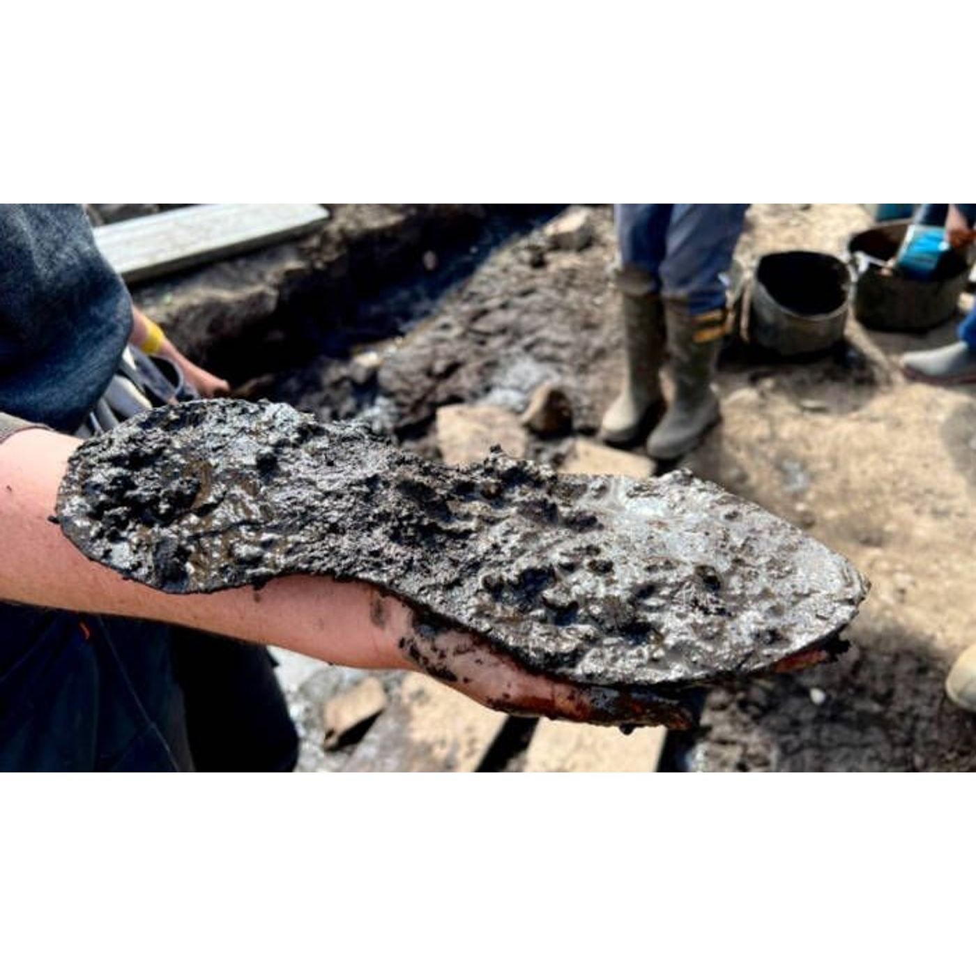 Massive Roman Shoe Unearthed at Magna Fort Reveals Foot of a Giant Soldier | Ancient Origins