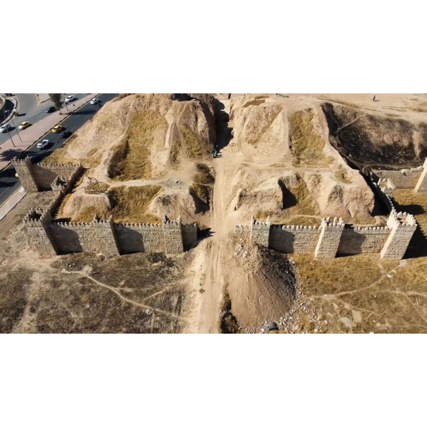 Nineveh's Shamash Gate Reveals Ashurbanipal Stele and Two Disasters | Ancient Origins episode artwork