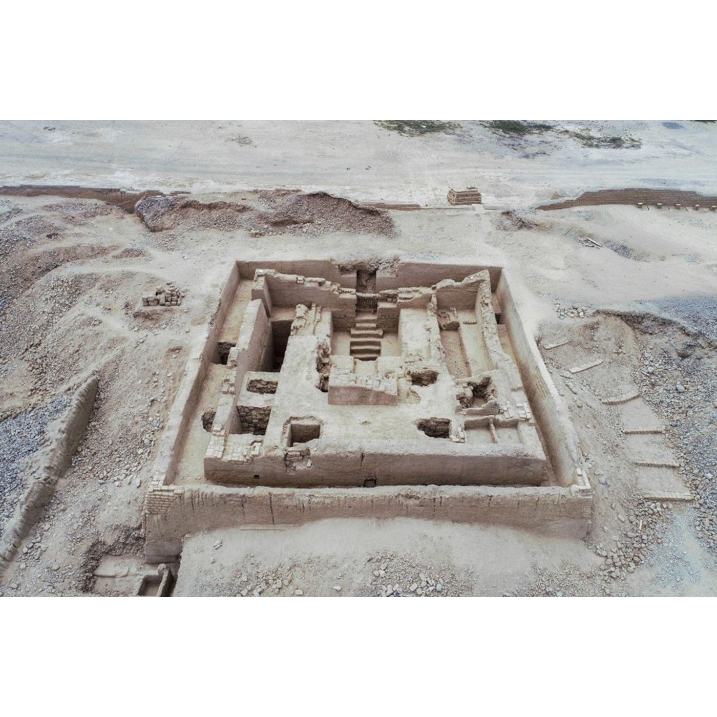 Chan Chan Burial Reveals 38 High-Status Chimú Individuals | Ancient Origins