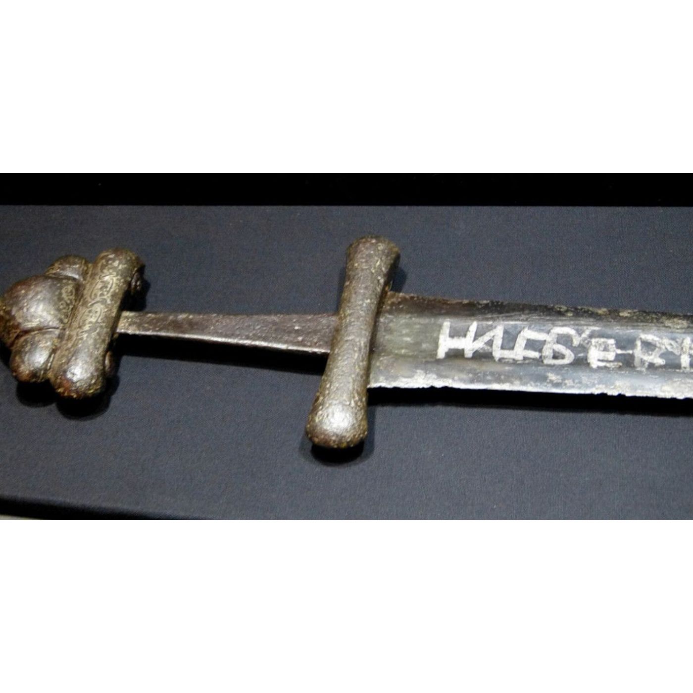 Blacksmith Recreates the Legendary Unbreakable Ulfberht Viking Sword | Ancient Origins episode artwork