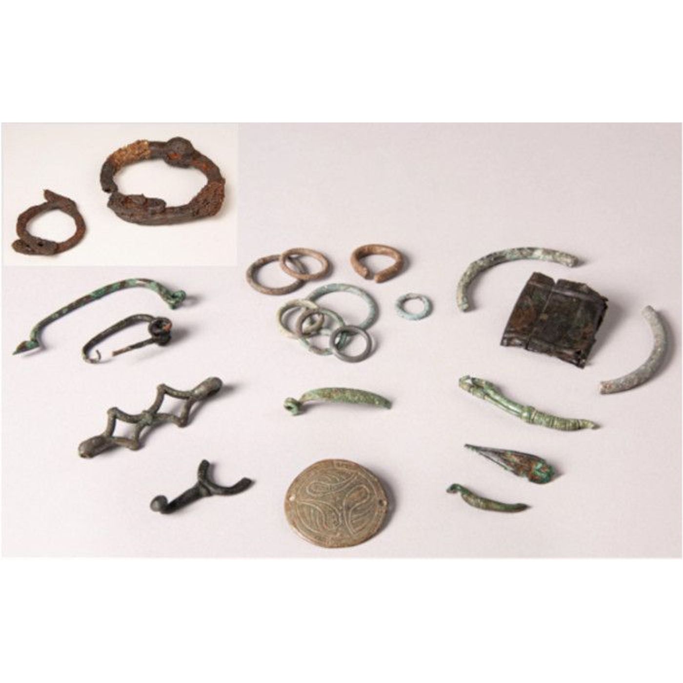 Rare Iron Shackles Reveal Celtic Slave Trade Hub in Ancient Gaul | Ancient Origins episode artwork