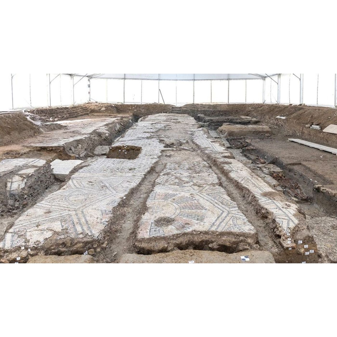 1,600-Year-Old Christian Basilica Discovered Beneath Italian Fish Market episode artwork