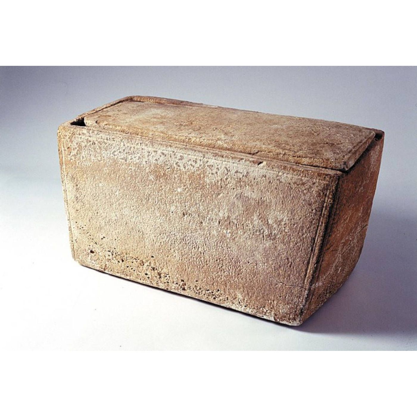 cover of episode The Ossuary of James: Alleged Bone Box of Jesus’ Brother on Display in US | Ancient Origins