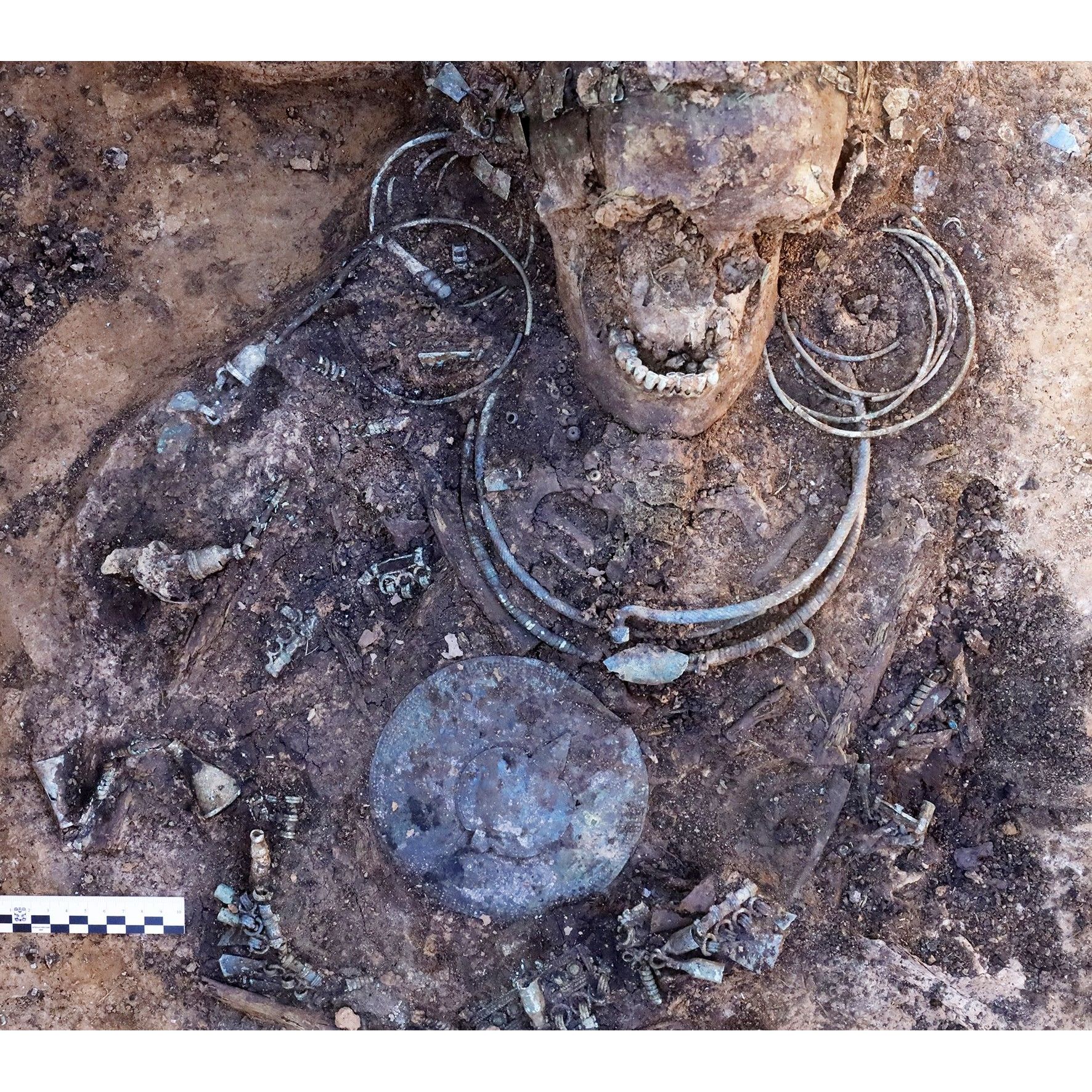 Ceremonial Headdress Found in Murom Grave Discoveries | Ancient Origins episode artwork