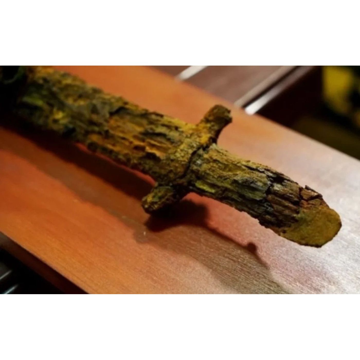 Giant 13th-Century Warrior’s Saber Unearthed at ‘Eagle’s Nest’ in Russia | Ancient Origins episode artwork