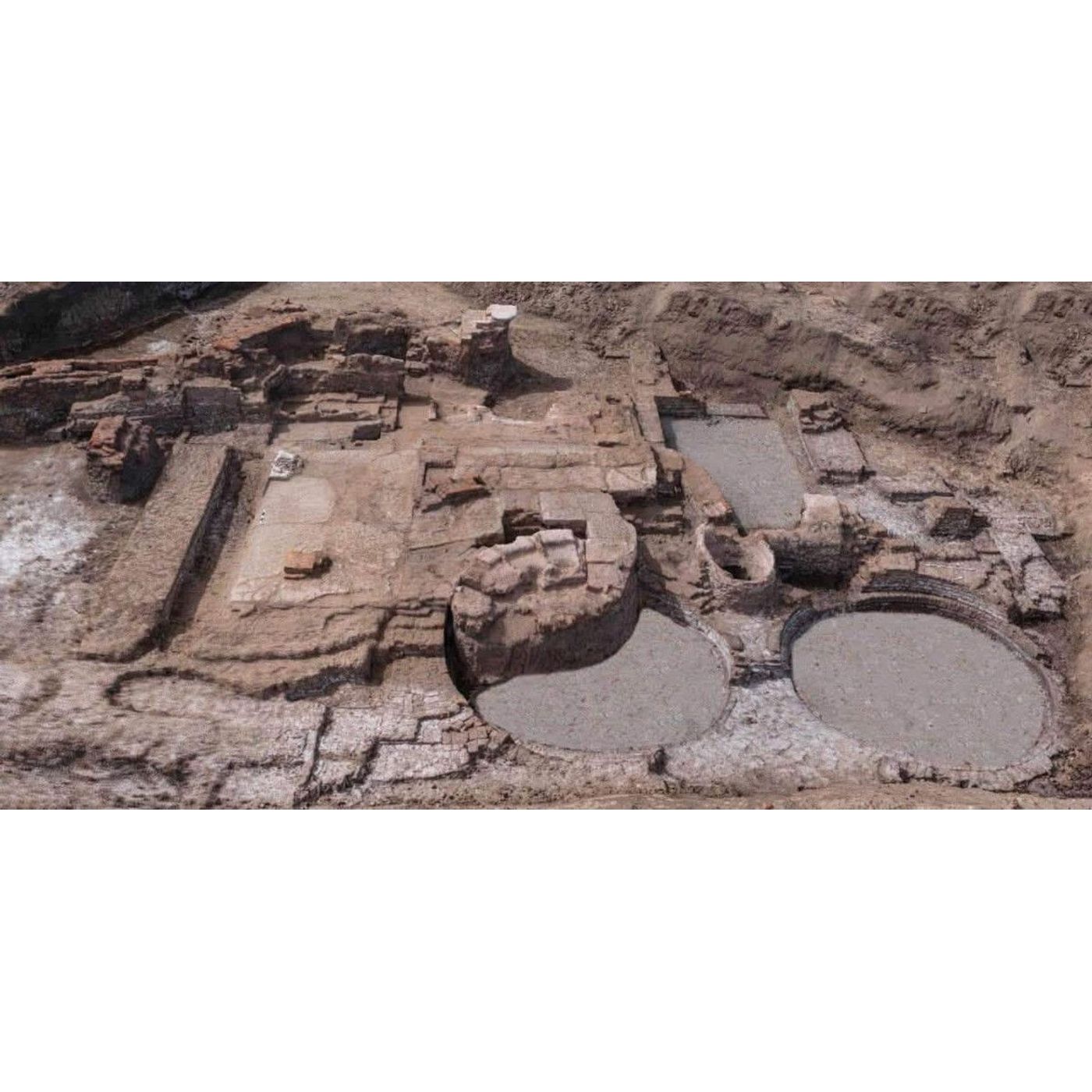 Extensive Ptolemaic-Roman Bathing Complex Unearthed in Egypt | Ancient Origins episode artwork